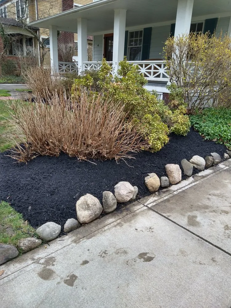 Expert yard cleanup service experts serving Cleveland, OH - Pro Scapes
