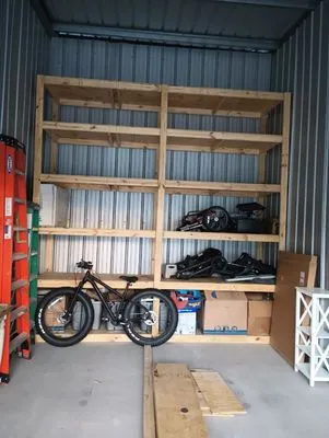 Pro Service Construction Logo