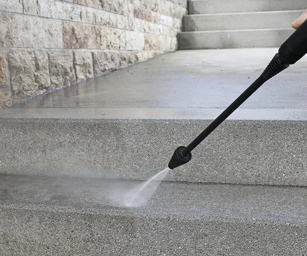 Professional landscaping services for residential properties in Indianapolis, IN by Pro Star Cleaning Services