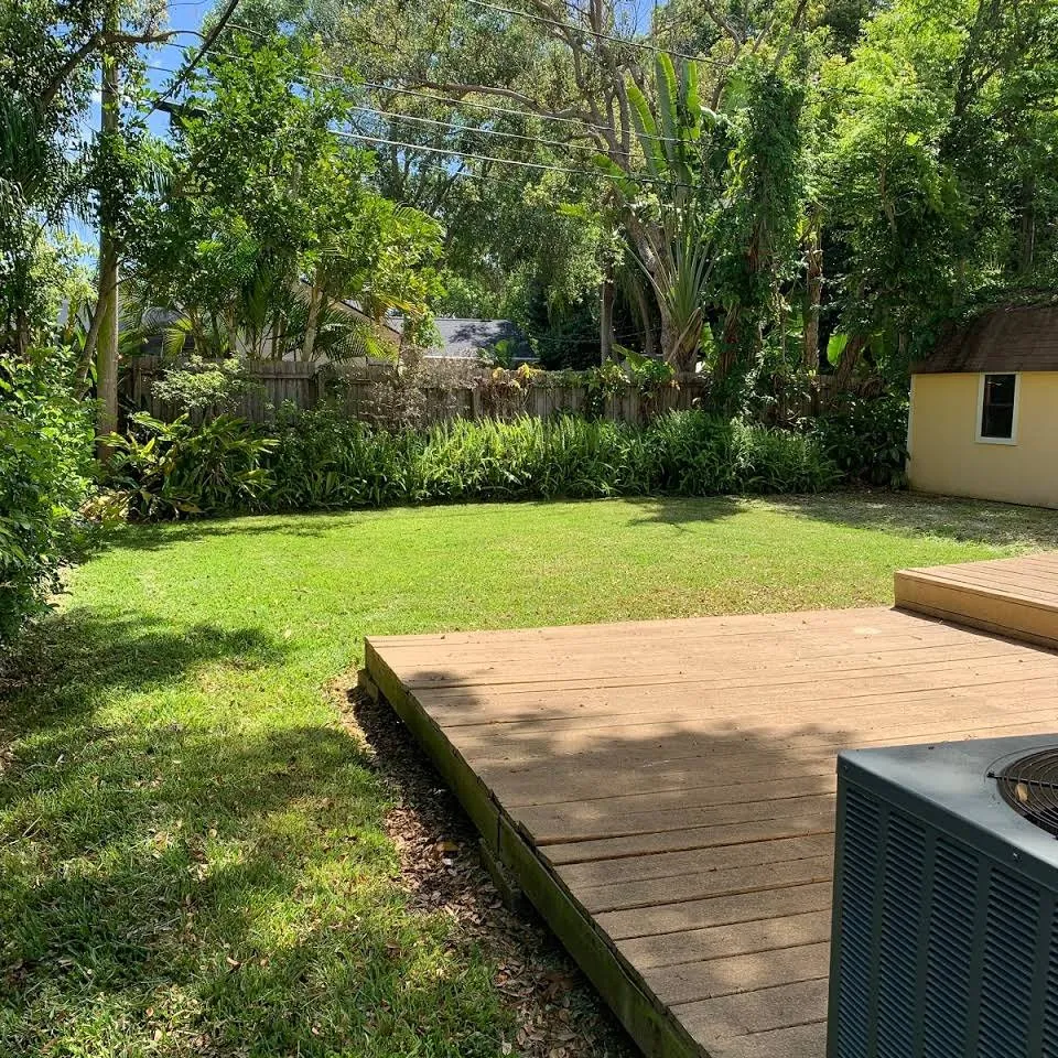 Custom lawn mowing service experts serving Largo, FL - Pro-Tech Renewal Services