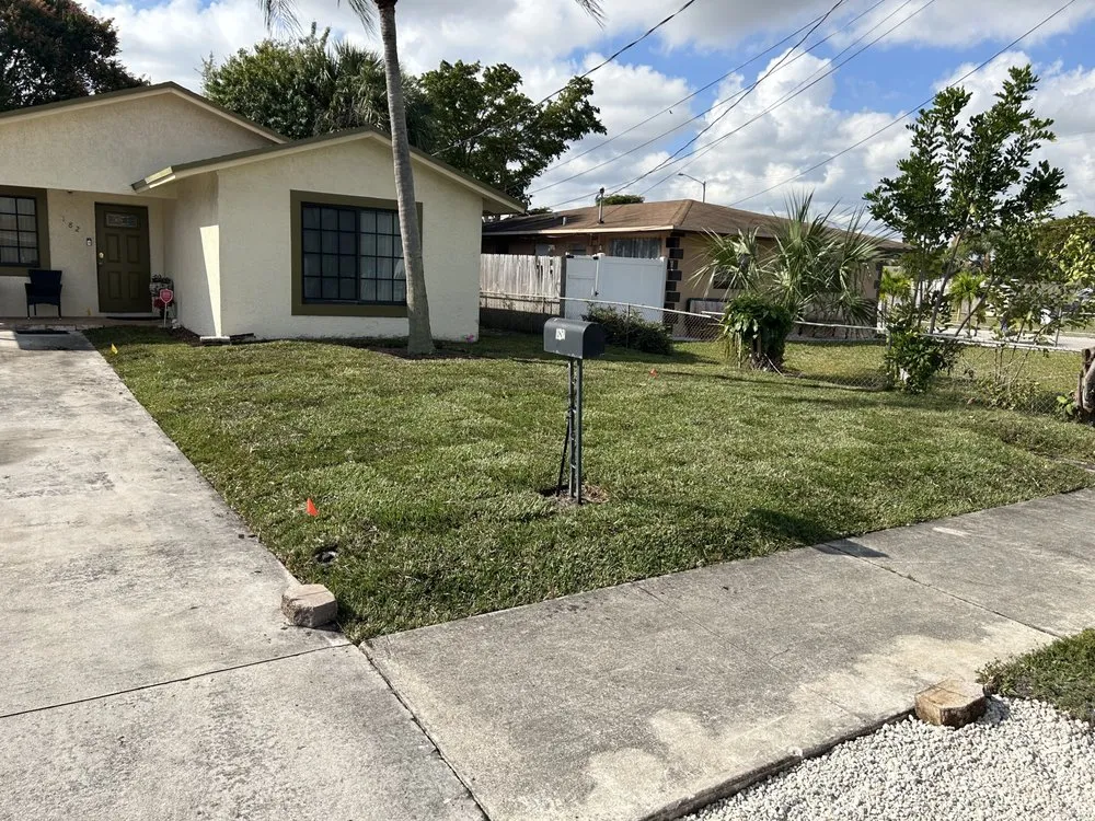 Reliable lawn mowing service in Pompano Beach, FL - Pro Touch