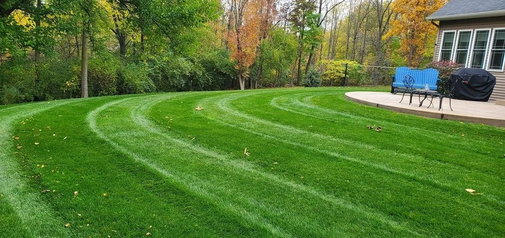 Expert lawn mowing service in Elkhart, IN by Pro Turf Lawn Care