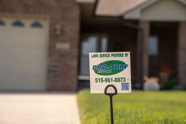 Pro Turf Service Logo