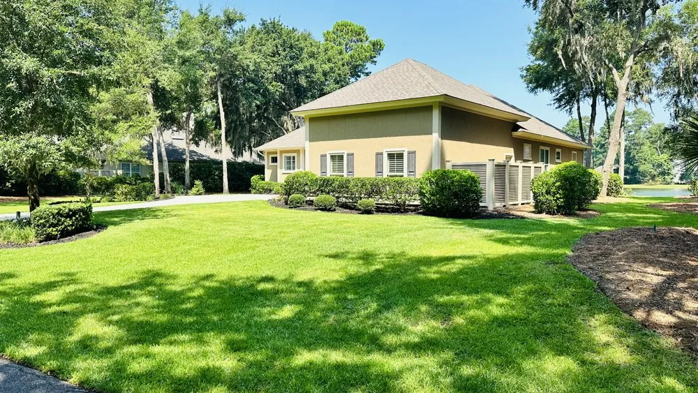 Trusted lawn mowing service in Ridgeland, SC - Pro Vision Landscape