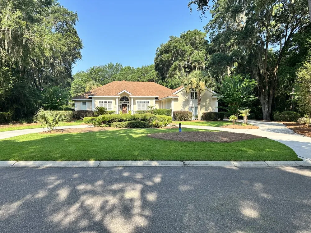 Custom residential landscaping in Ridgeland, SC - Pro Vision Landscape