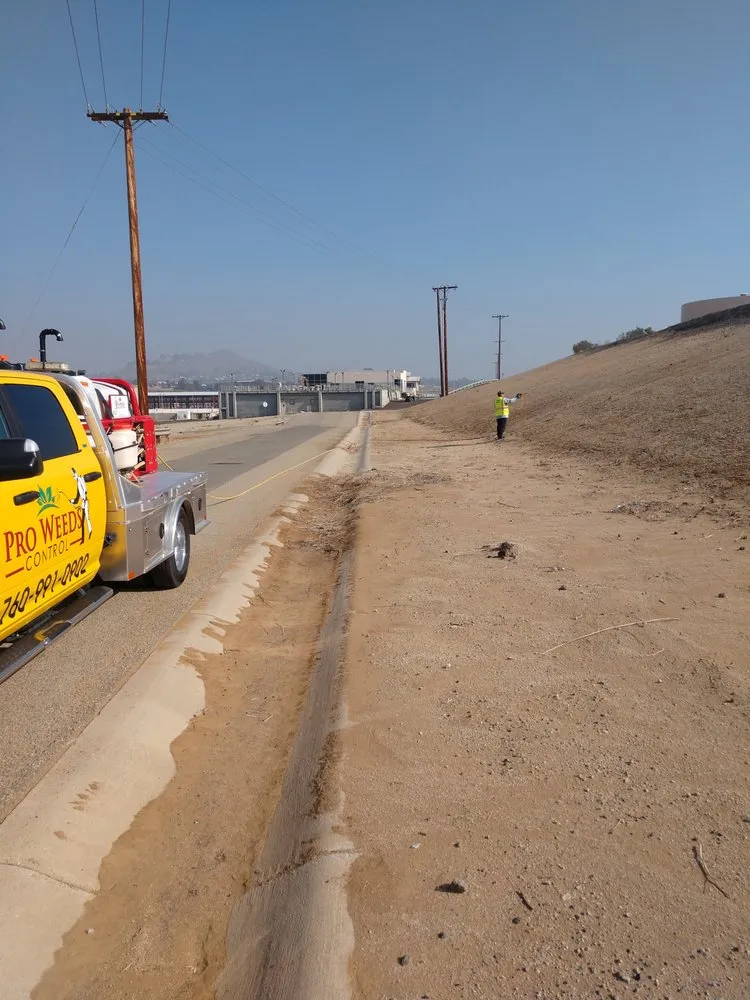 Custom yard maintenance in Adelanto, CA by Pro Weeds Control