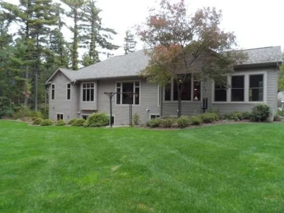 Top-rated garden landscaping with custom design in Appleton, WI by Pro-X Systems