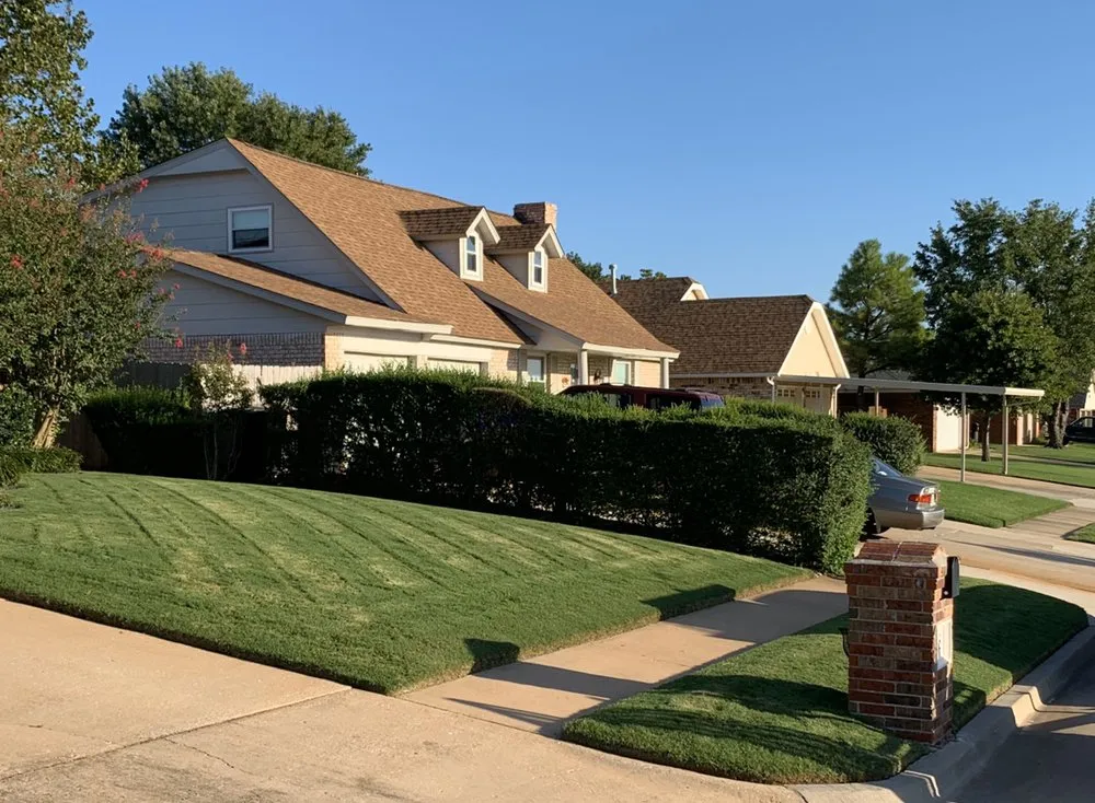 Affordable lawn mowing service in Oklahoma City, OK - ProCurb Landscaping