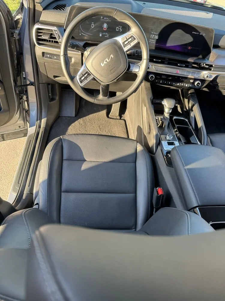 Expert garden landscaping for year-round maintenance in Colorado Springs, CO by Prodigal Management LLC