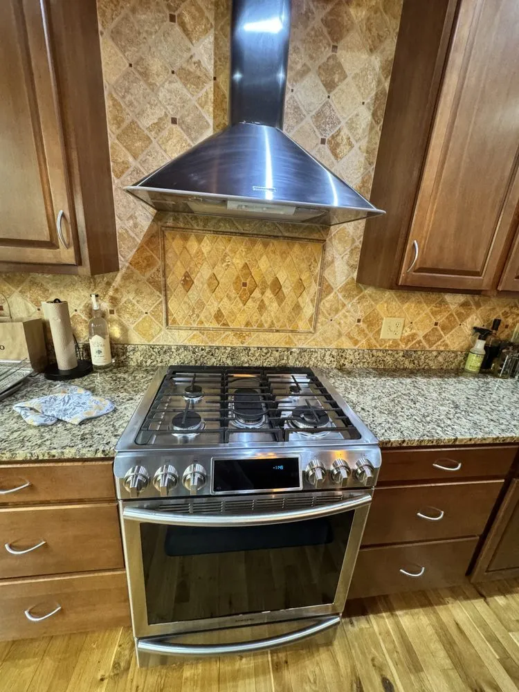 Top-rated landscaping services experts serving Milwaukee, WI - Professional and Commercial Cleaning