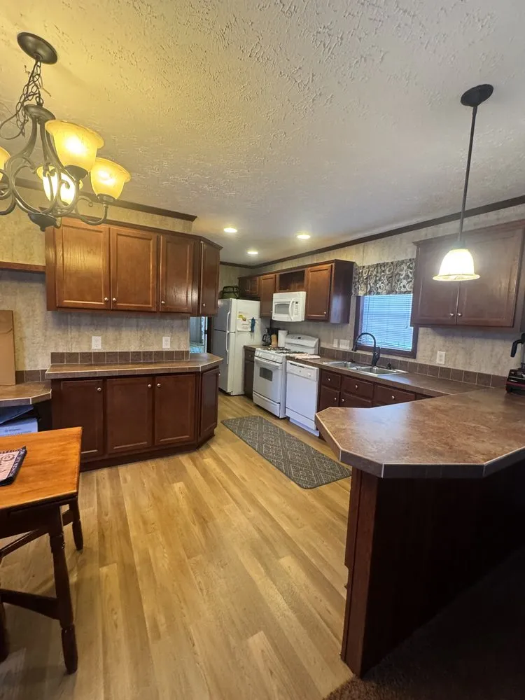 Expert residential landscaping near you in Milwaukee, WI by Professional and Commercial Cleaning