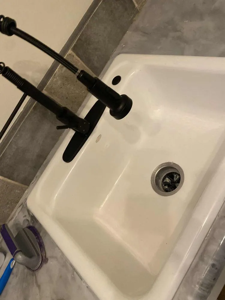 Reliable lawn mowing service experts serving Milwaukee, WI - Professional and Commercial Cleaning