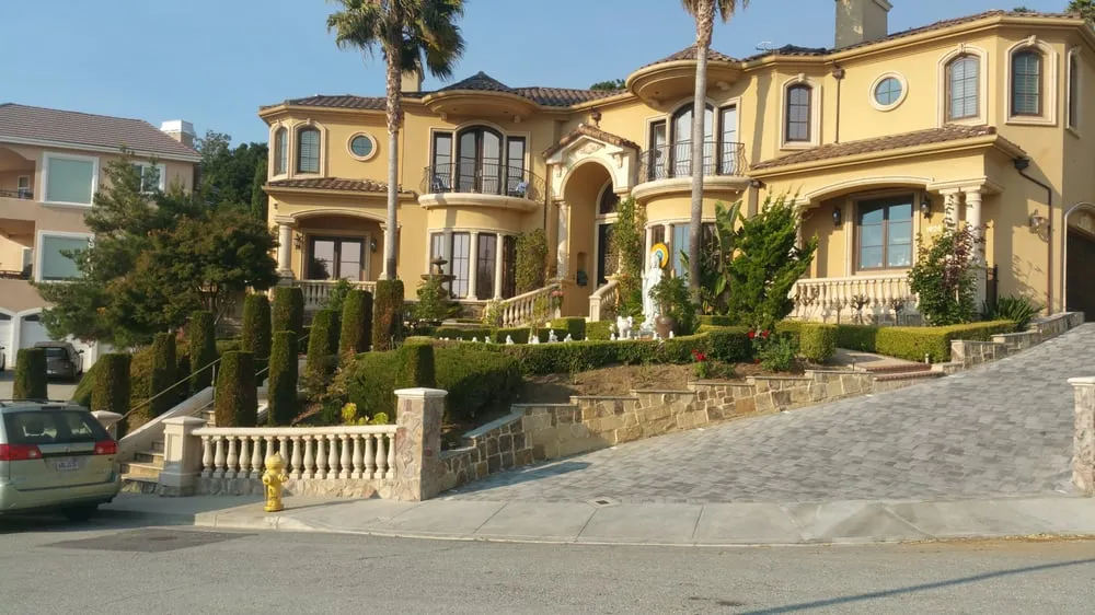 Local yard cleanup service in San Jose, CA by Professional Camel Landscaping