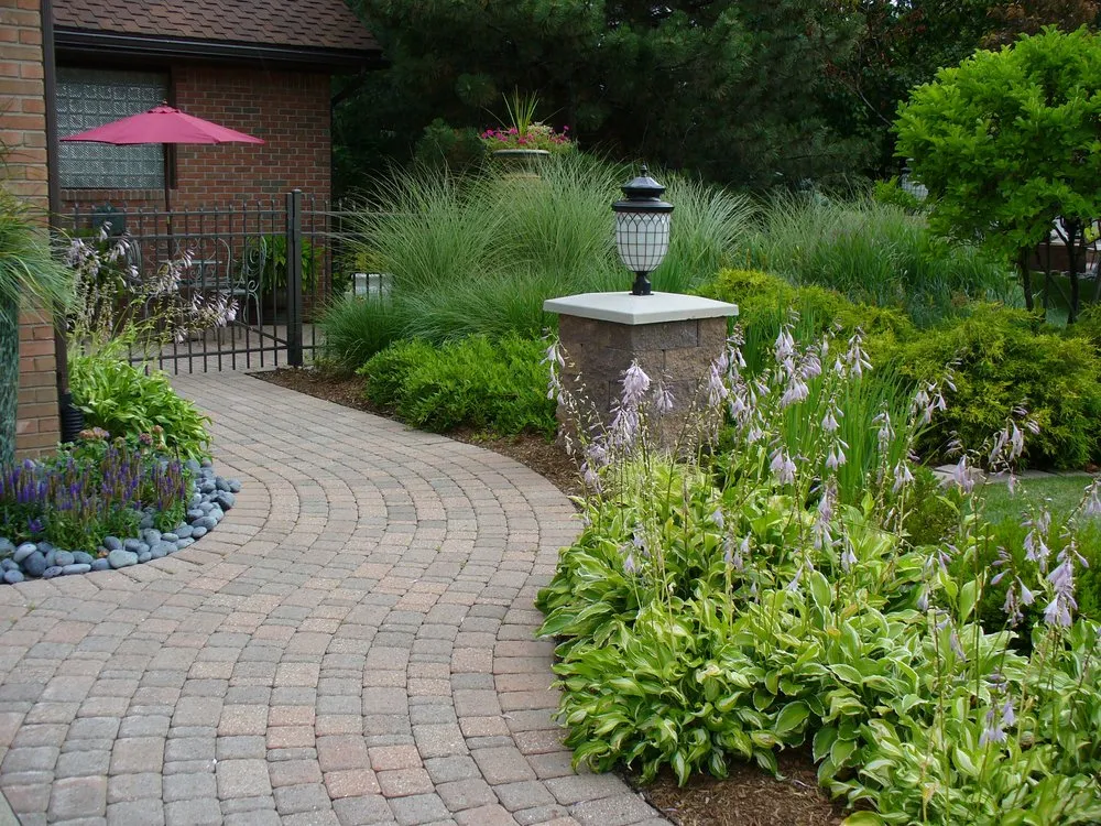 Affordable residential landscaping experts serving Dimondale, MI - Professional Gardener & Landscape Services