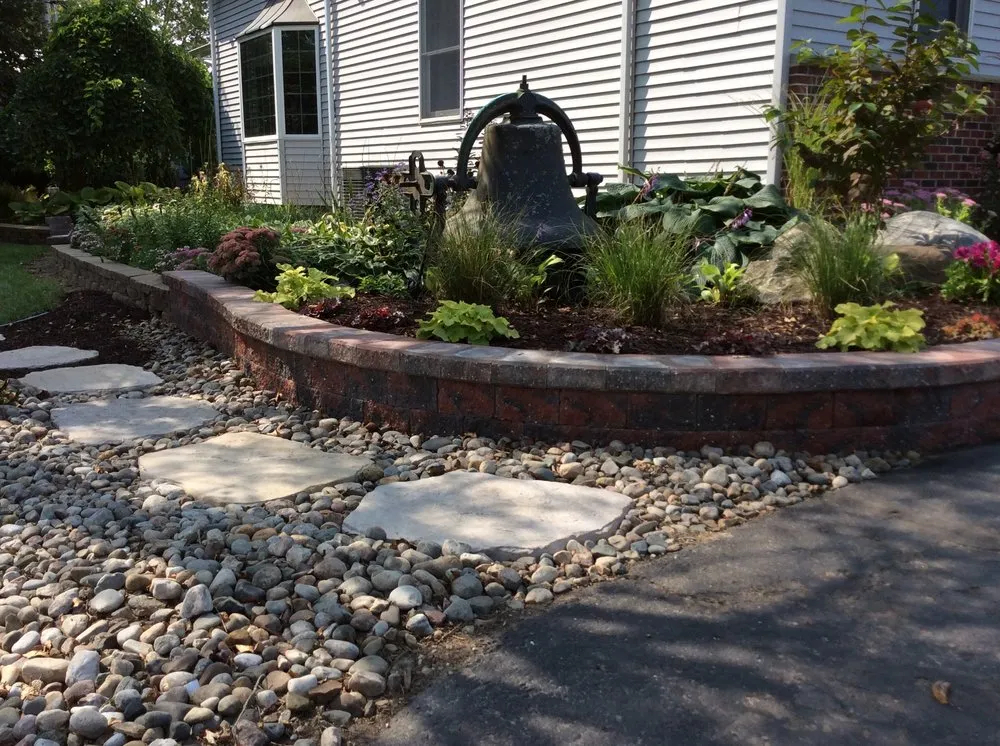 Professional landscape design in Dimondale, MI - Professional Gardener & Landscape Services