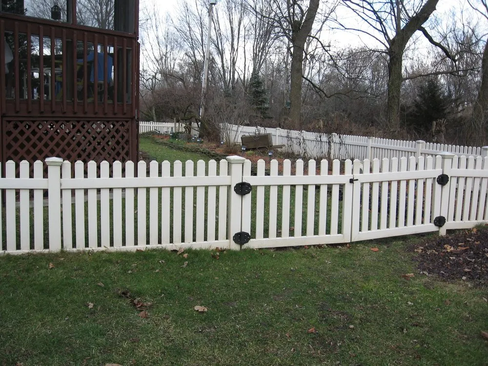 Expert lawn care service experts serving Dimondale, MI - Professional Gardener & Landscape Services