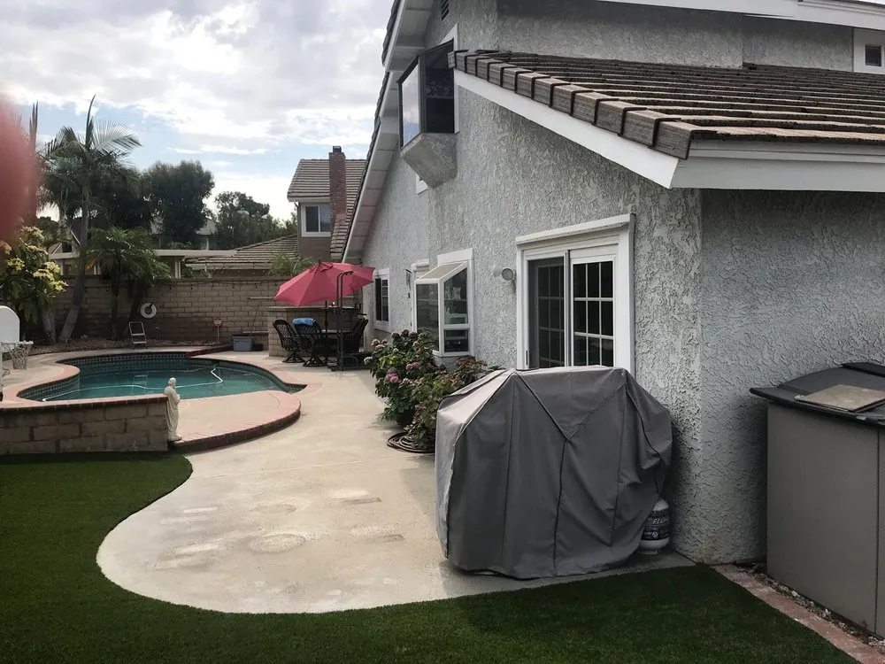 Reliable lawn care service for year-round maintenance in La Puente, CA by Professional Greenscape