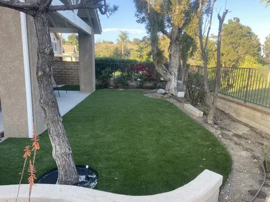 Professional Greenscape Logo