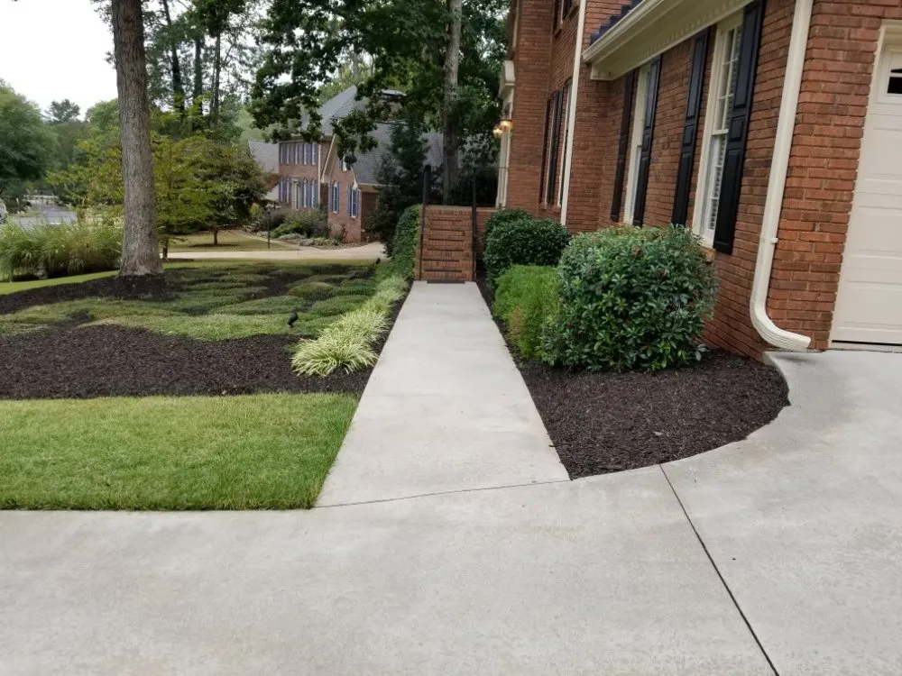 Professional residential landscaping experts serving Lawrenceville, GA - Professional Ground Cover
