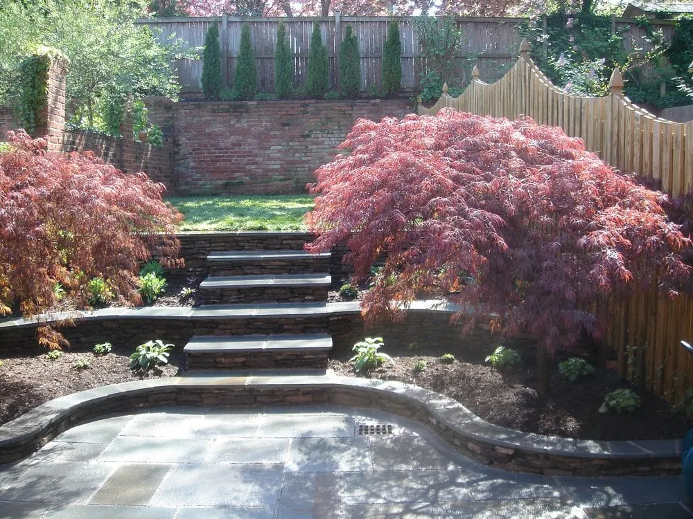 Top-rated lawn mowing service for beautiful yards across Lorton, VA - Professional Grounds