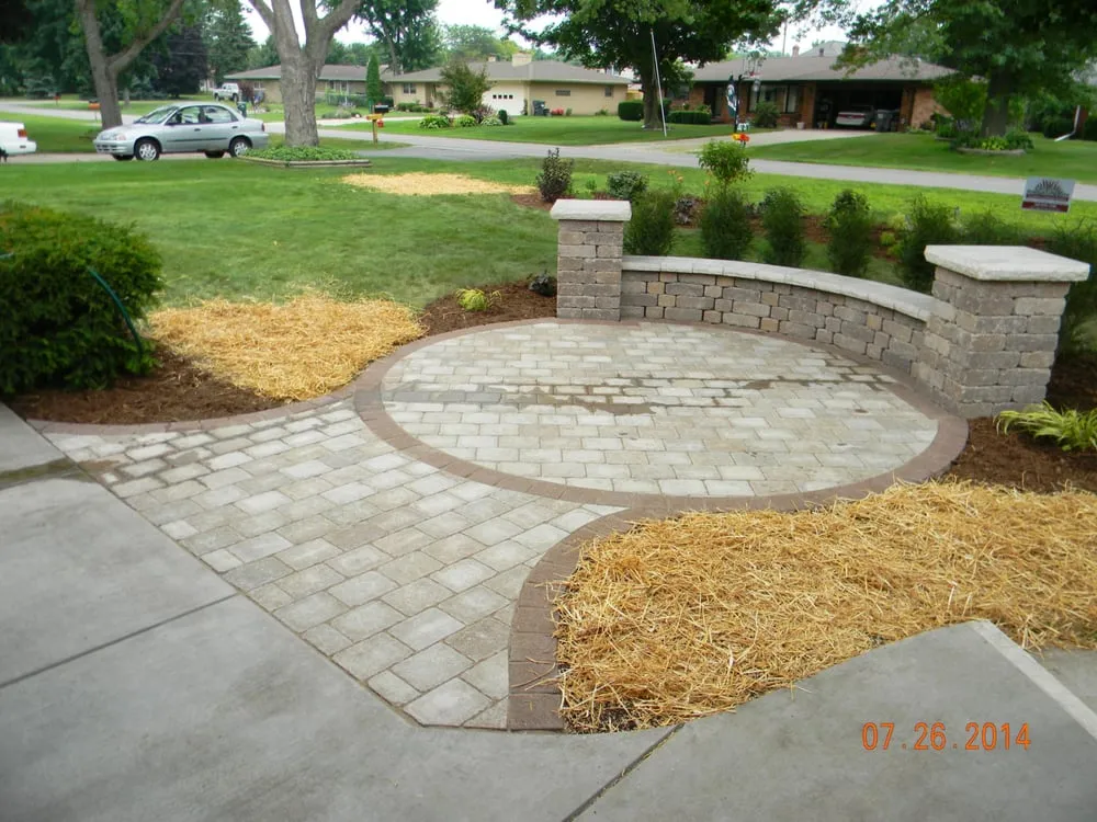 Reliable yard cleanup service with custom design across Hartford, MI - Professional Horticulture Services