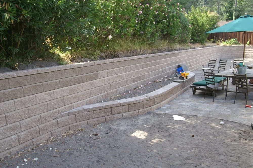 Top-rated yard cleanup service in Felton, CA by Professional Landscaping