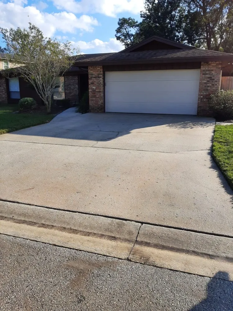 Reliable outdoor landscaping with custom design across Orlando, FL - Professional Lawn Care And Pressure Washing