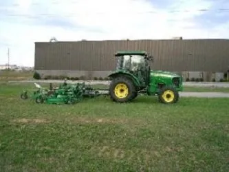 Affordable yard cleanup service with custom design in Jackson, TN by Professional Lawn Service