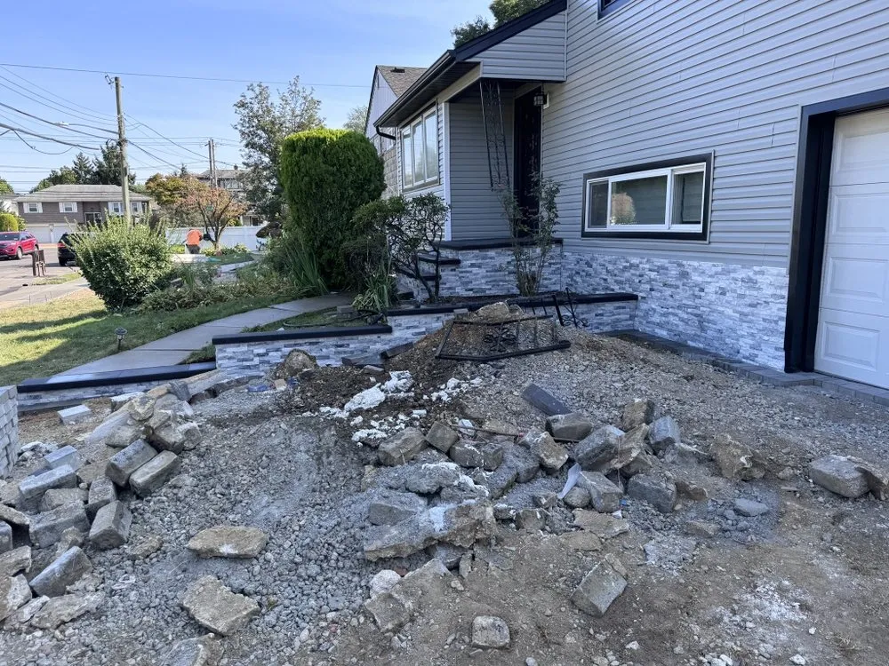 Affordable landscape installation with custom design in Central Islip, NY by Professional Masters In Construction And Lawn