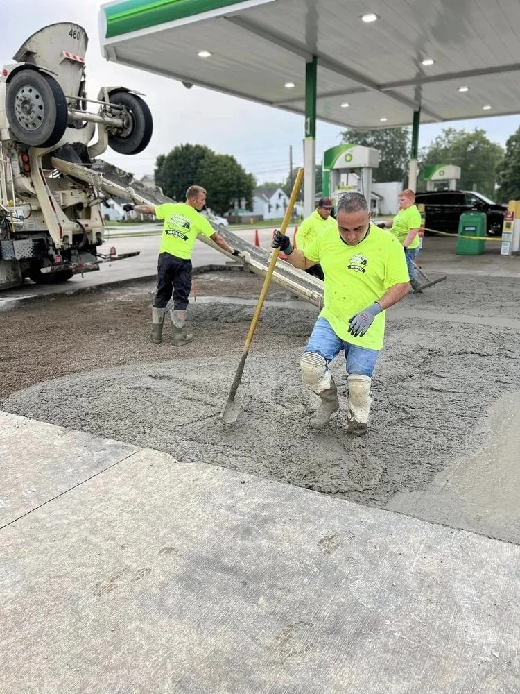 Trusted yard maintenance in Findlay, OH by Professional Pavement Services