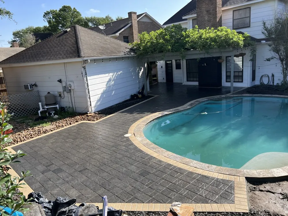 Expert garden landscaping experts serving Houston, TX - Professional Pavers