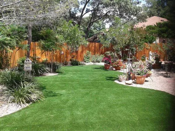 Custom landscaping services for beautiful yards across San Antonio, TX - Professional San Antonio Lawn Care