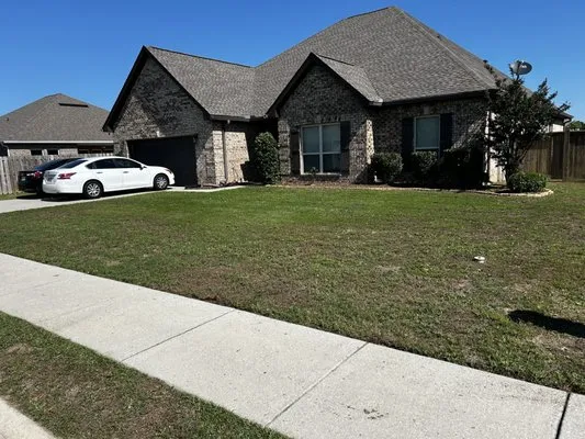 Profile Kuts Lawncare Logo