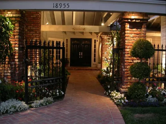 Prograss Landscape Care & Design Logo