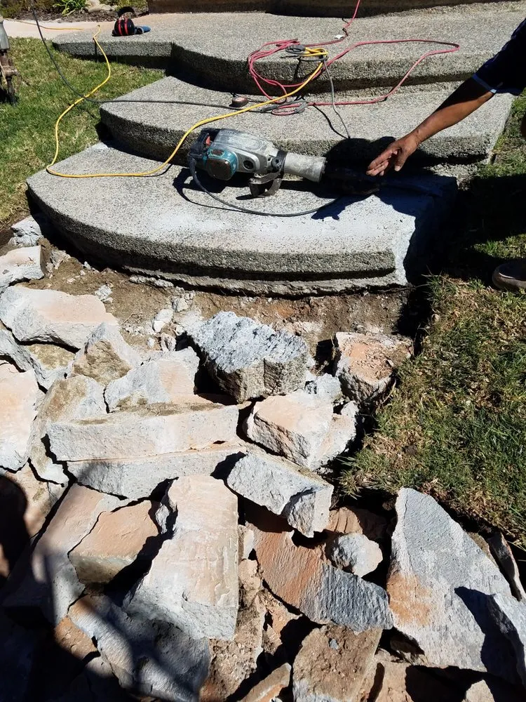 Professional garden landscaping in San Diego, CA by ProGreen Gardeners