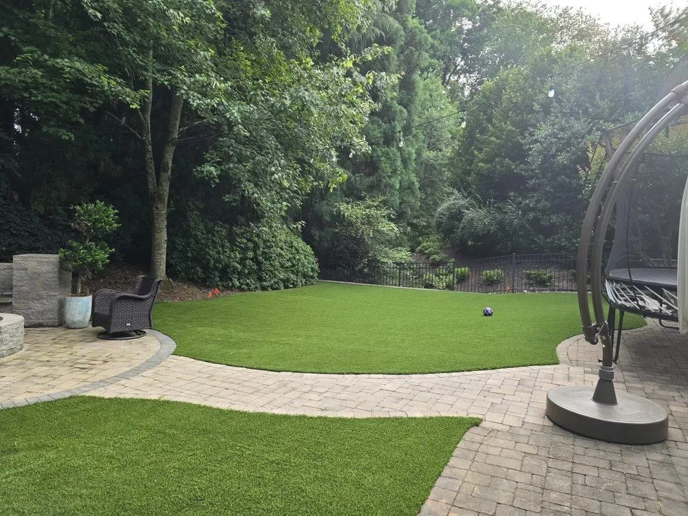 Reliable yard maintenance in Raleigh, NC by ProGreen