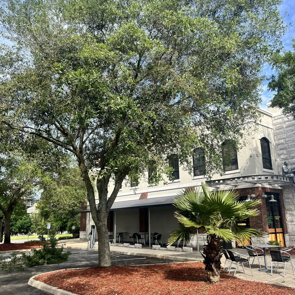 Affordable yard maintenance in Jacksonville, FL - ProGreen Services