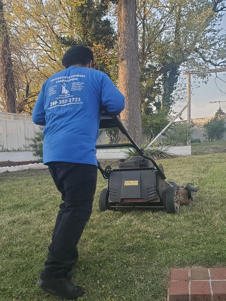 Reliable lawn mowing service for outdoor upgrades across Damascus, MD - Progressive General Landscaping