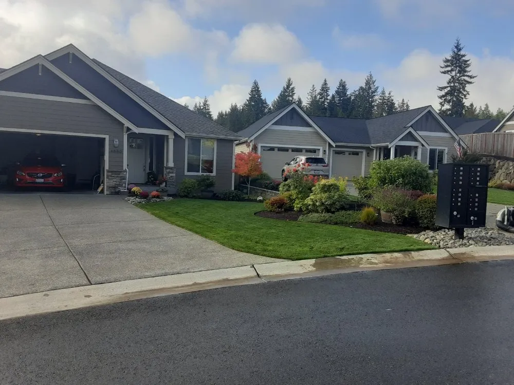 Custom yard maintenance experts serving Port Orchard, WA - Progressive Landscapes