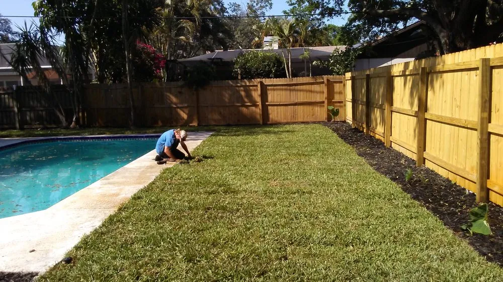 Custom garden landscaping experts serving Saint Petersburg, FL - ProGro Lawns and Landscapes