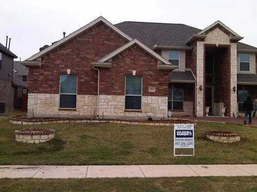 Top-rated yard cleanup service in Kennedale, TX - Proleaf Commercial Landscape