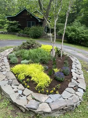 Proline Landscaping Logo