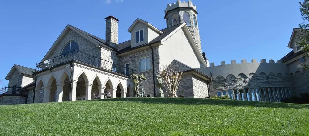 Affordable outdoor landscaping for year-round maintenance across Kingsport, TN - Promier Landscapes