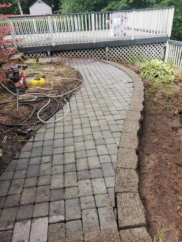 Affordable lawn care service in Marysville, WA by Prominent Landscape Maintenance & Construction