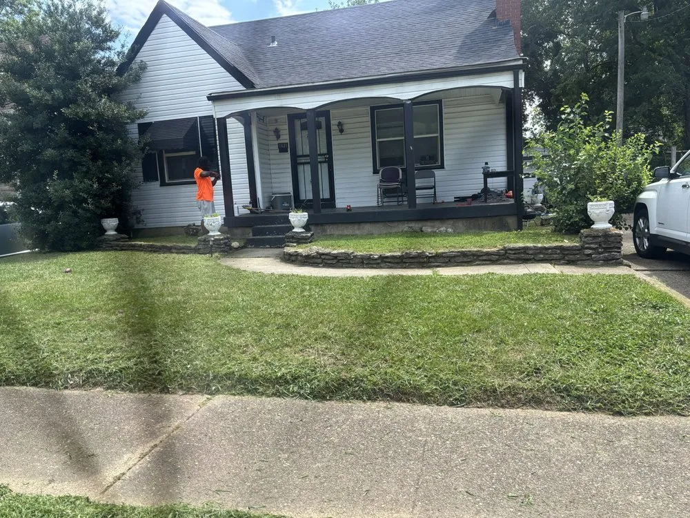 Top-rated landscape design for homes in Louisville, KY by Prominent Works