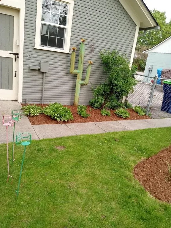 Expert yard cleanup service for beautiful yards across Lake Leelanau, MI - Properties of The North