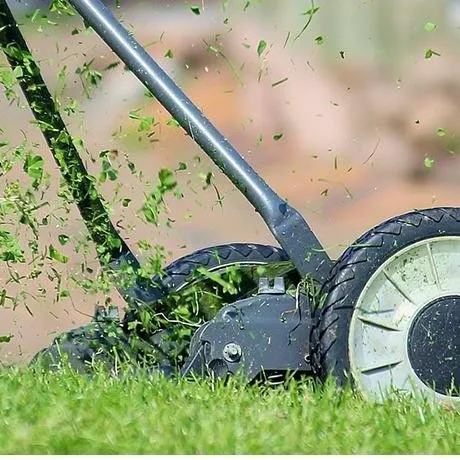 Custom lawn care service for homes in Land O Lakes, FL by Property Care Landscaping