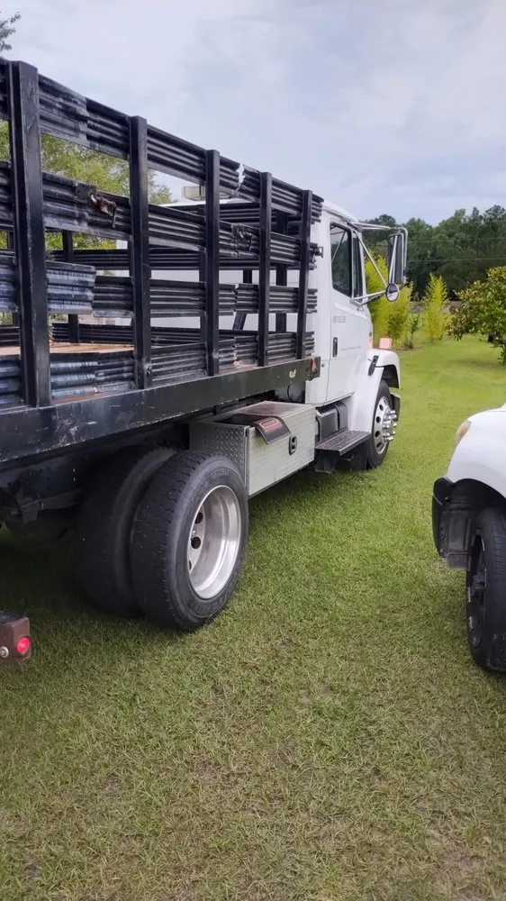 Affordable yard maintenance in Conway, SC by Property Maintenance Bryant & Son's