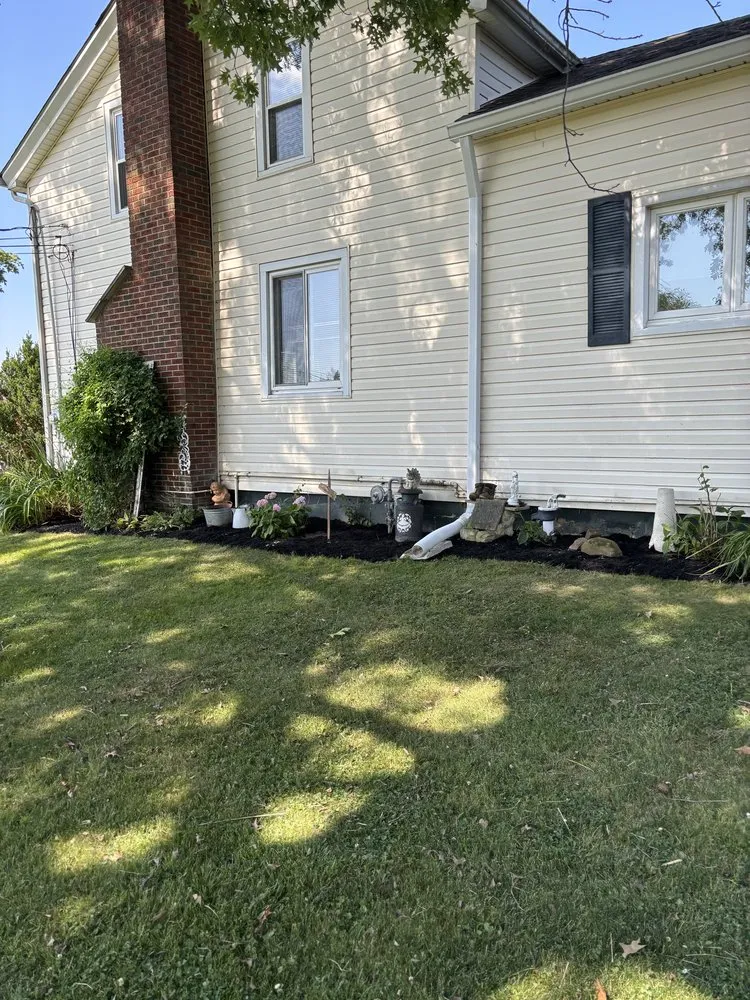 Custom garden landscaping experts serving Chardon, OH - Property Management By E&E