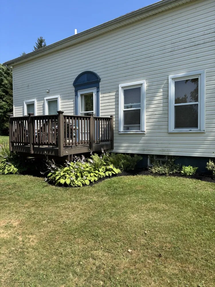 Professional lawn care service experts serving Chardon, OH - Property Management By E&E